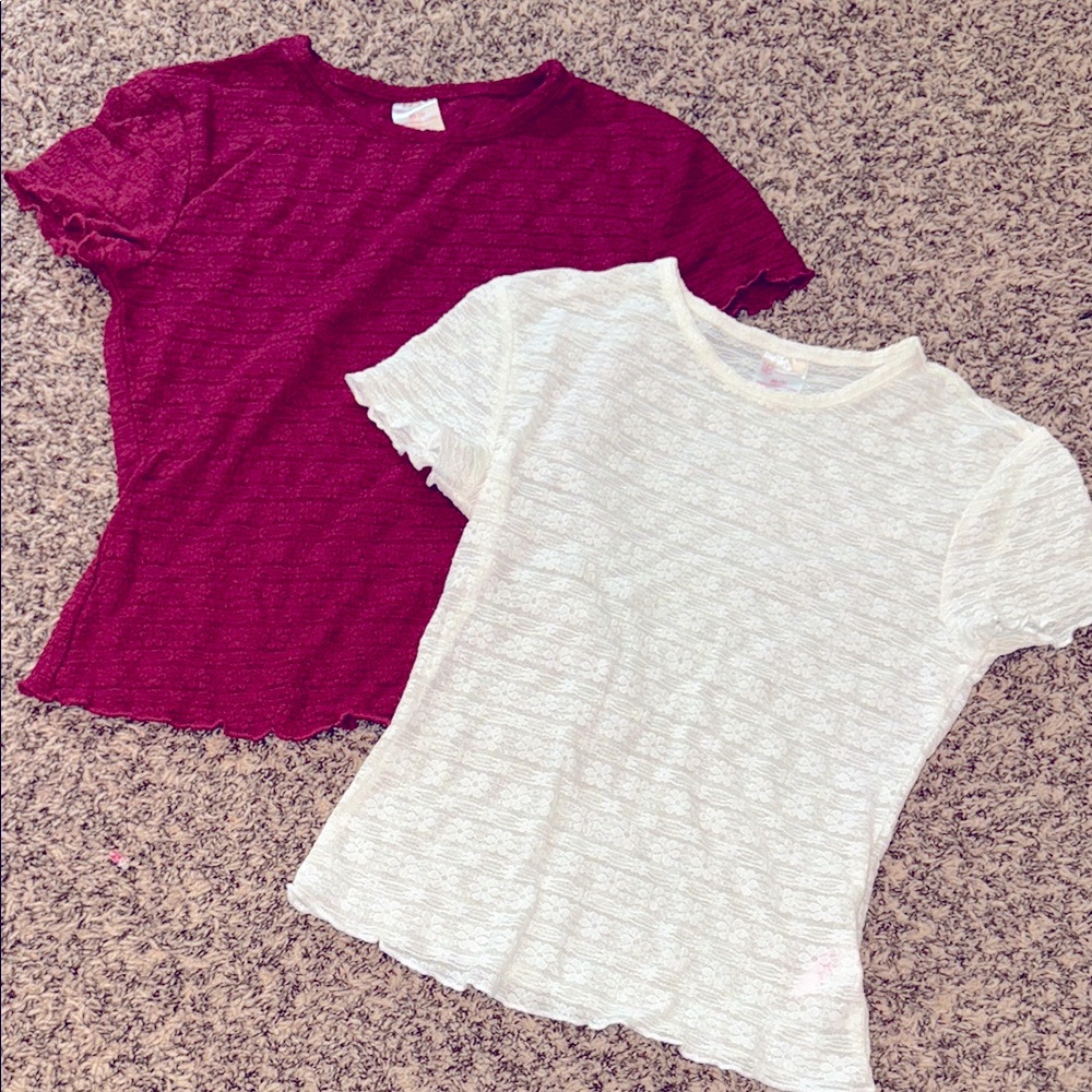 LOT OF 2 NO BOUNDARIES XS STRETCH LACE TOPS